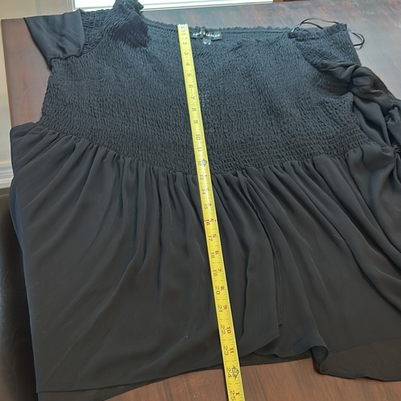 Love & Legend Black Sheer Long Sleeve Smocked Off the Shoulders Blouse Size 20 - Picture 13 of 15